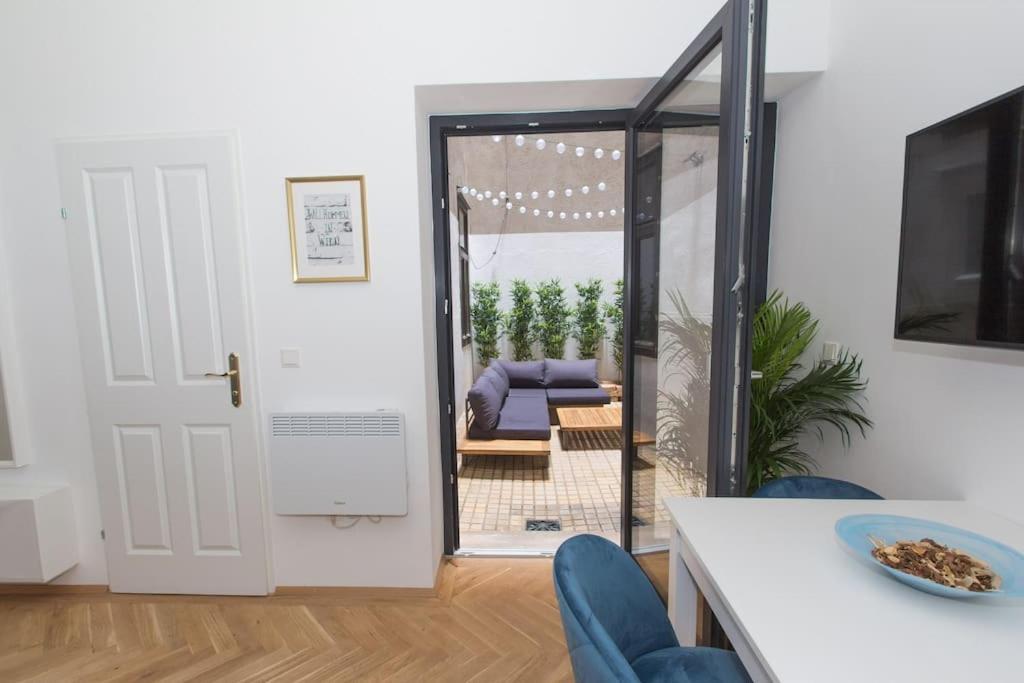Josef'S Home I Studio In Prime Location I Patio فيينا المظهر الخارجي الصورة